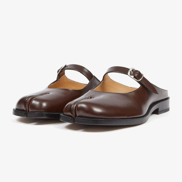 Cedar Brown Tabi Leather Sandals - ARNO CONTI