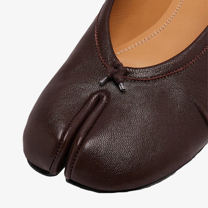 Elegant Split-Toe Ballet Flats in Tan Leather - Arno Conti Shoe